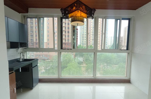 房东急售  大落地窗 送车储 客厅朝阳双卫  书香东郡 二中