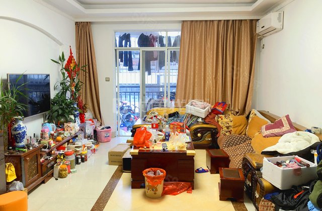 凤岭春天4室2厅129.84㎡110万二手房图片