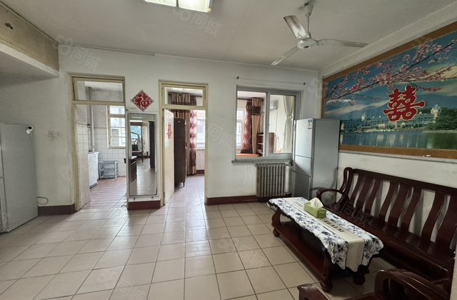 古城区  临湖  单位家属院  三楼  无公摊  好停车78