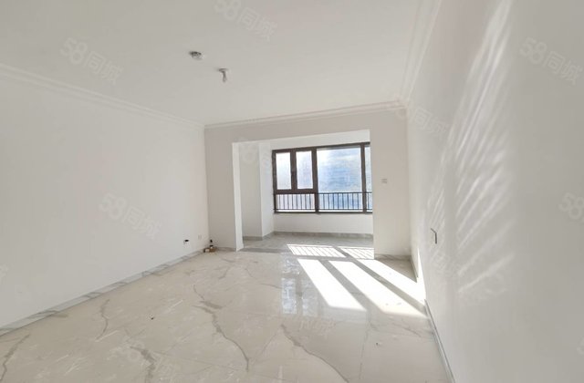 观景房 碧桂园国岳府清水湾 四室两厅两卫 免大税送车位地下室