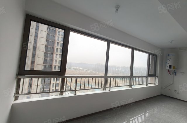 龙湾 西安交大 和鸣大观 精装4室 带车位地下室 双阳台