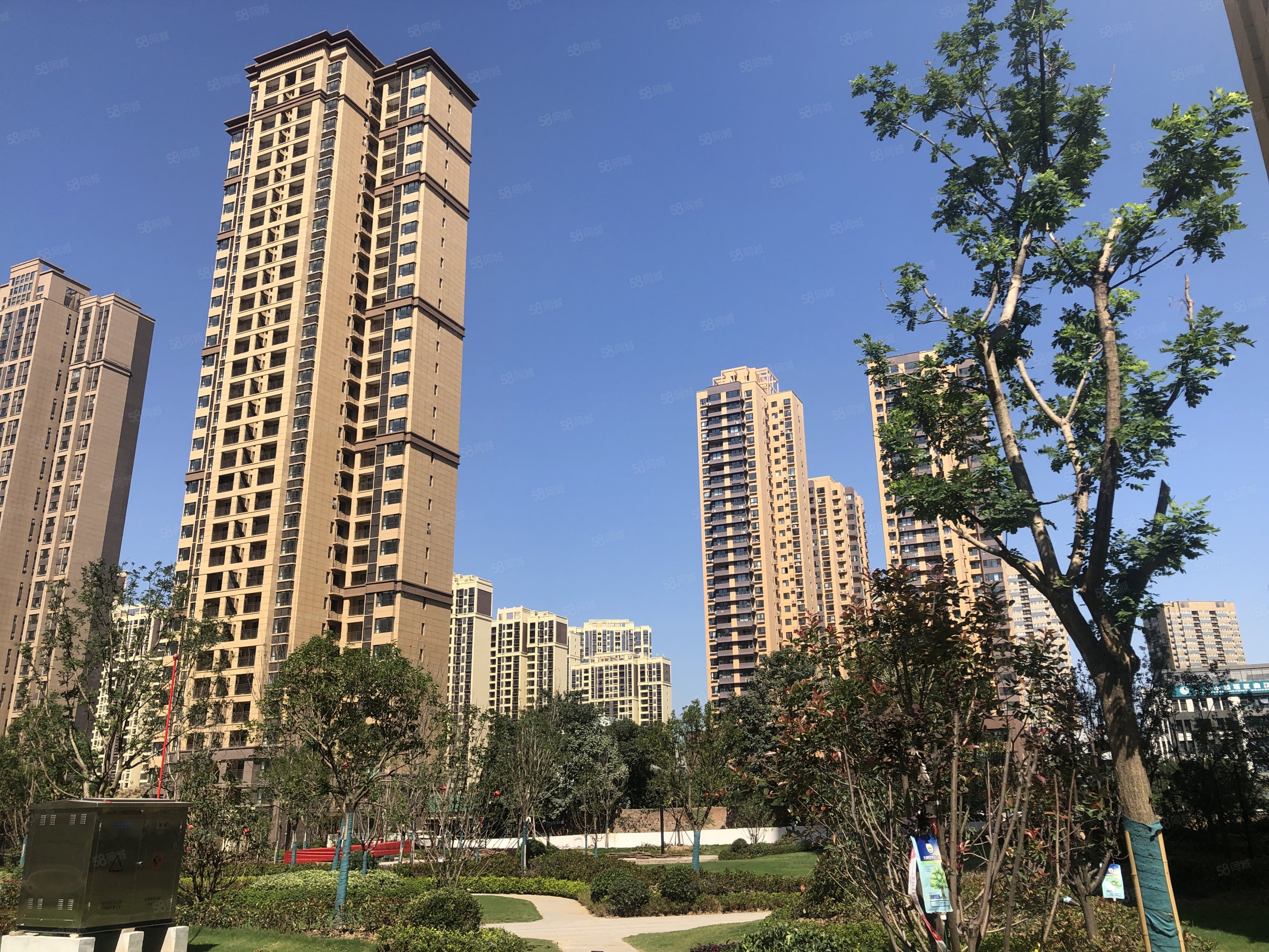 三迪枫丹3室2厅1卫87.82㎡南155万