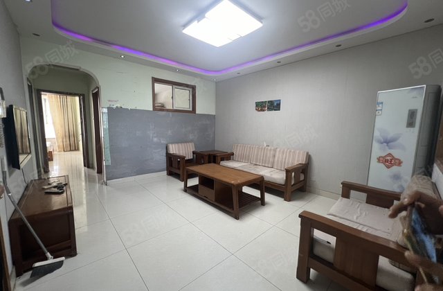 徒骇河光岳花园 王卷帽电梯房 三室两厅 可按揭 送储藏室