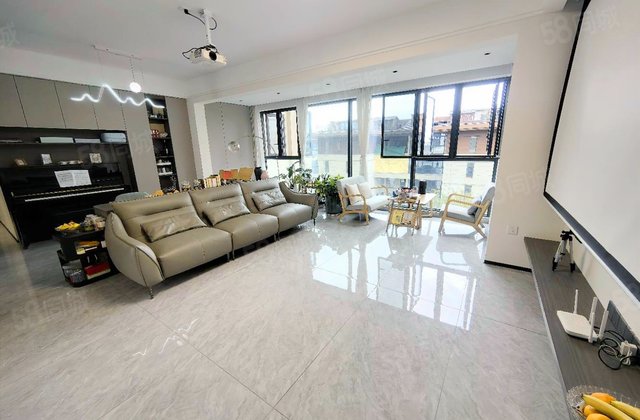 菁蓉滨湖湾观澜府4室2厅142.37㎡175万二手房图片