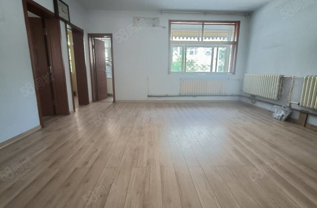 公安局生活区3室2厅98㎡46万二手房图片