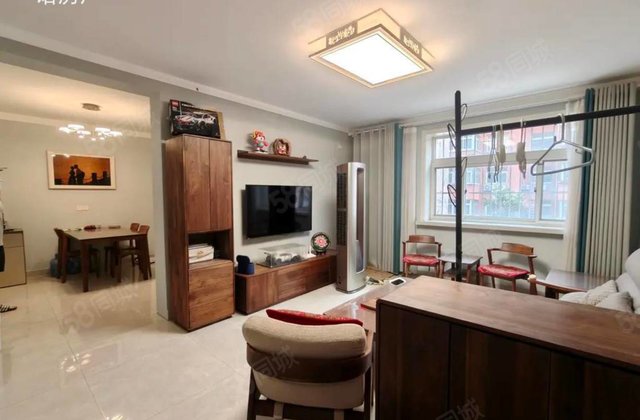 急售 湖边单位家属院 精装地暖 电梯房 环境好 带地上车库