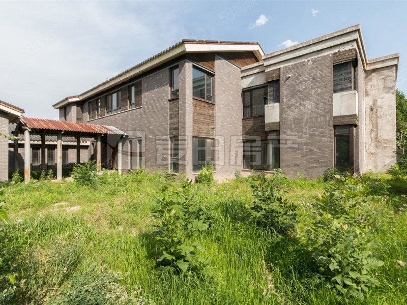 新出香山清琴山庄独栋别墅,带自家私家 ,带车库,看房方便