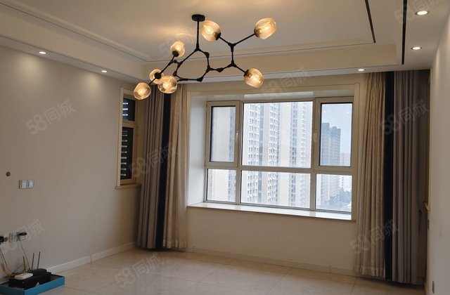 华建壹街区1号观邸 小高层次顶层 边户 精装三室有车位储藏室