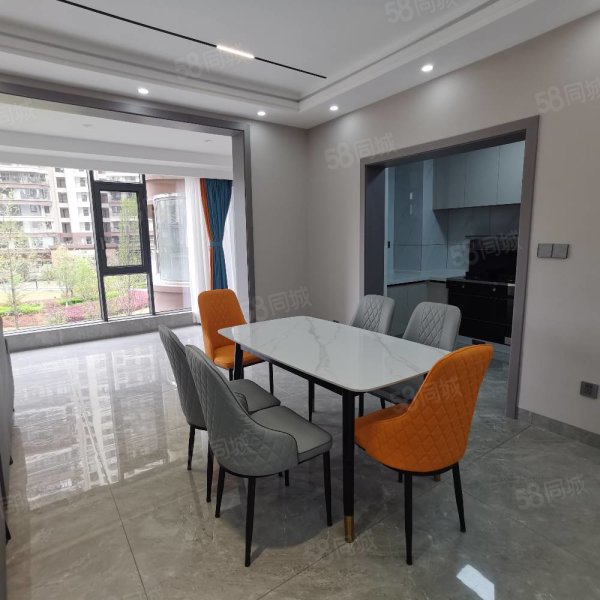 富康国际生态城美鹤湾4室2厅2卫155.93㎡东西96.8万