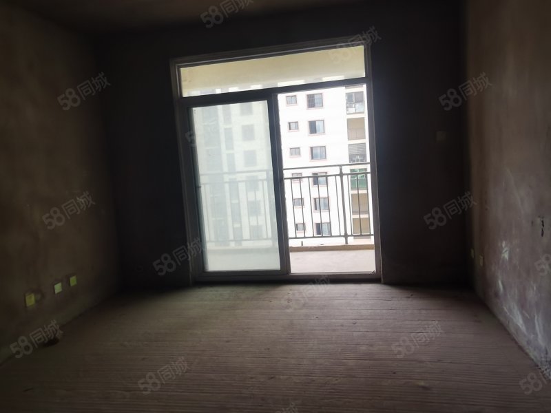 阳光华府2室2厅2卫99㎡南北37万