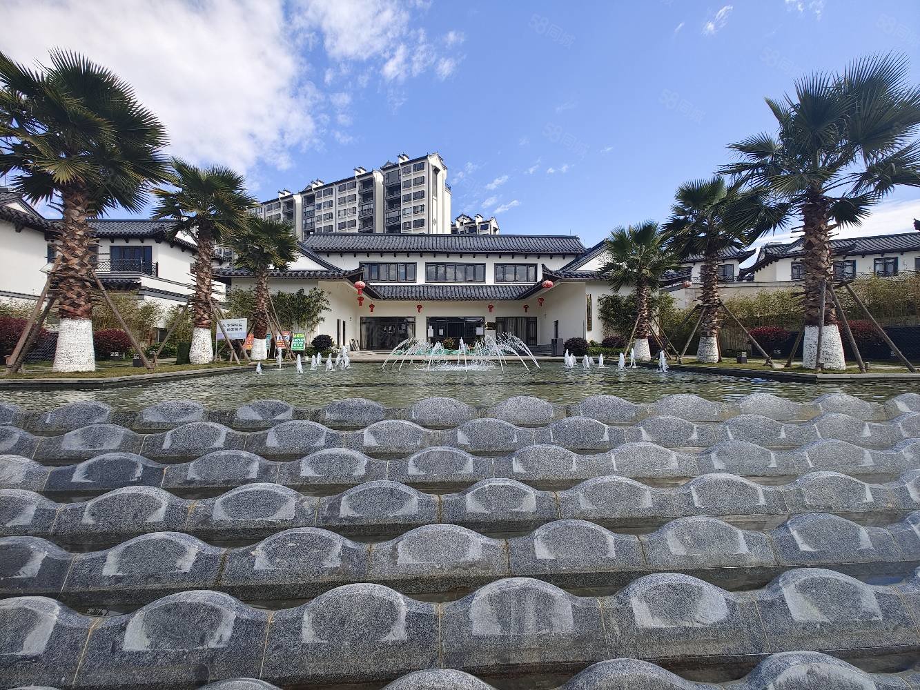 【10图】(楚雄院子)彝风湿地公园旁7层电梯花园洋房现房1楼带80平花