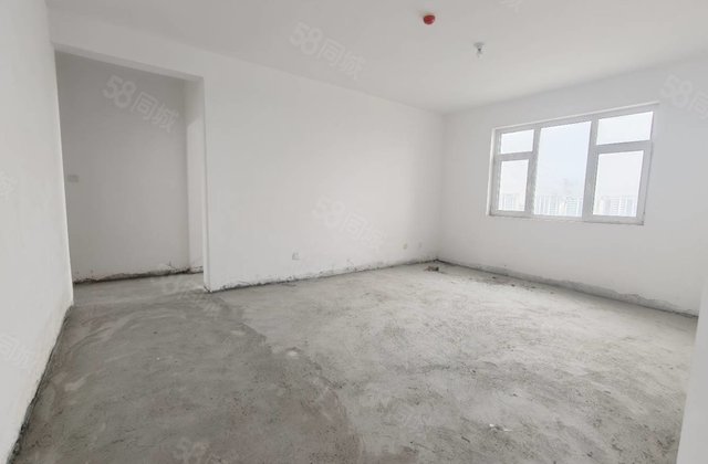 金柱绿城！商品房！三室两卫！有钥匙随时可看！