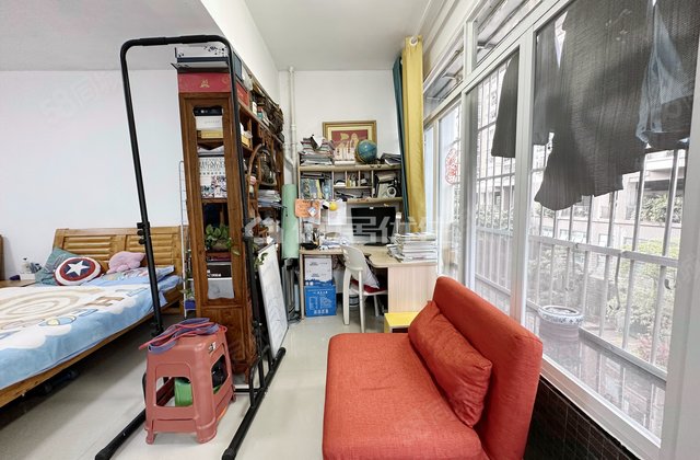 怡景西湖新天地1室1厅52㎡95万二手房图片