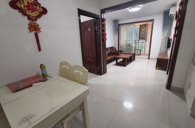 医疗配套成熟 装修好 交通便捷 小区新 有电梯 商业配套齐全