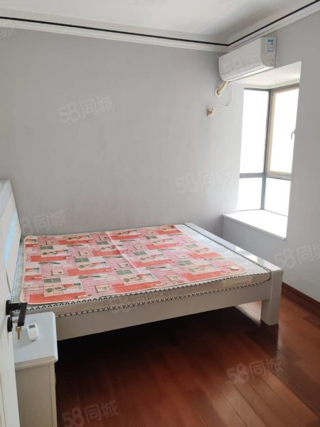 翡丽国际3室2厅2卫110㎡南北69.8万
