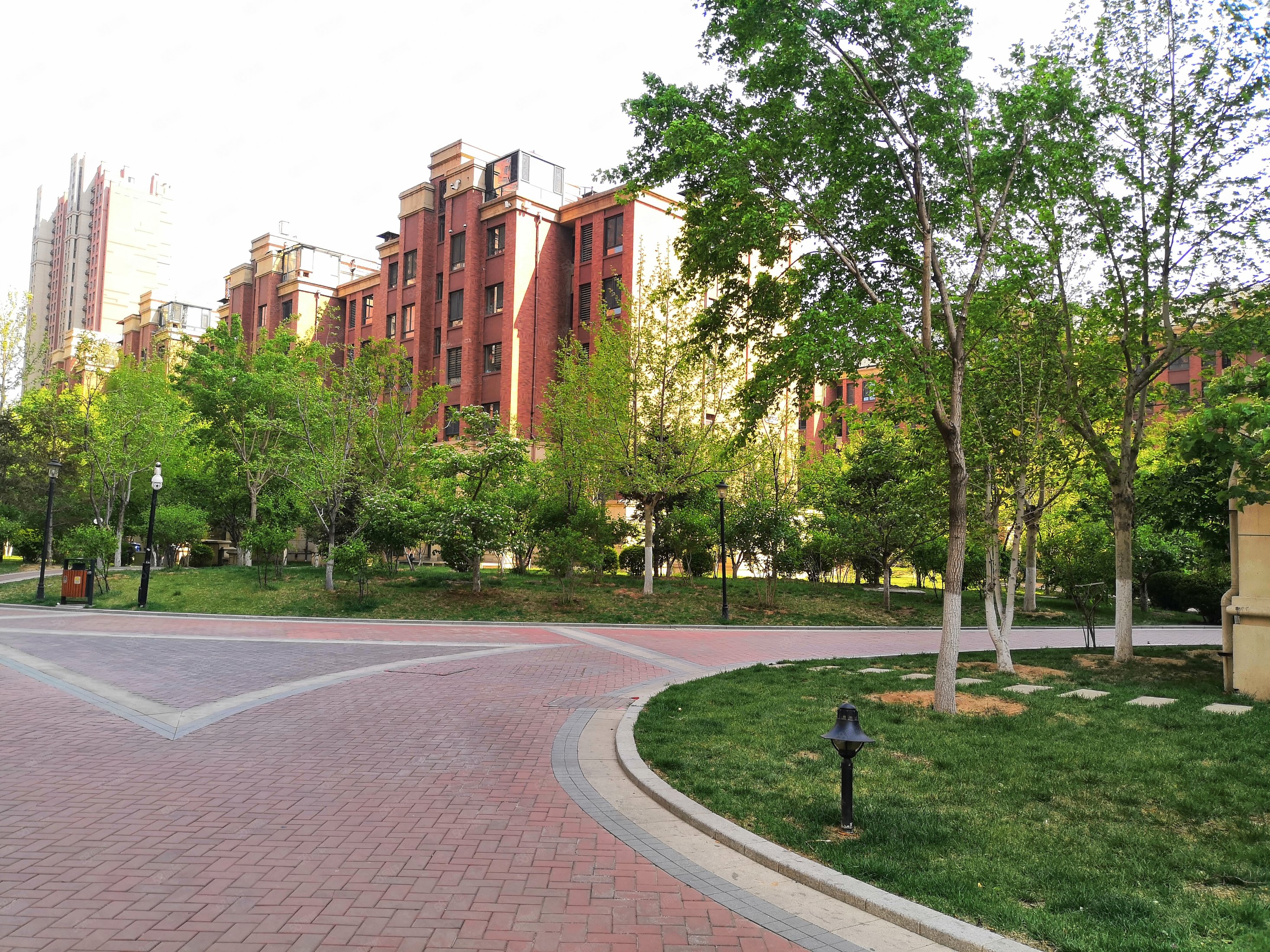 禹洲凤凰府3室2厅2卫128.61㎡南北210万