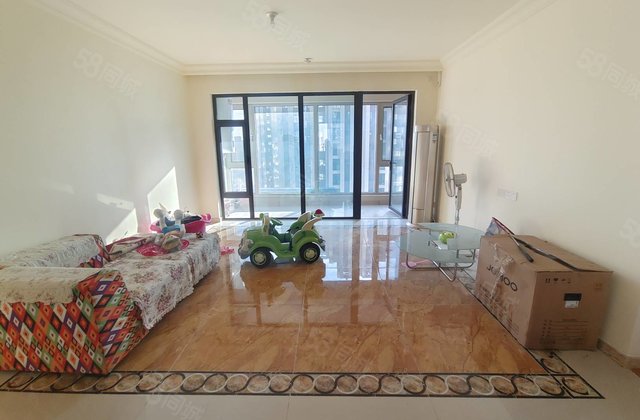 碧桂园翡丽湾 总高11层洋房 一梯一户 免大税 房东诚心出售