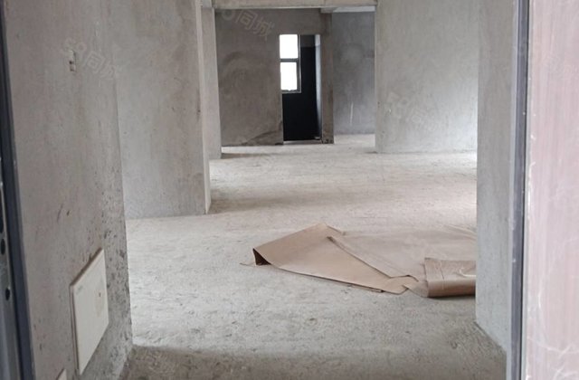 铜锣湾万达广场4室2厅136.81㎡123.1万二手房图片