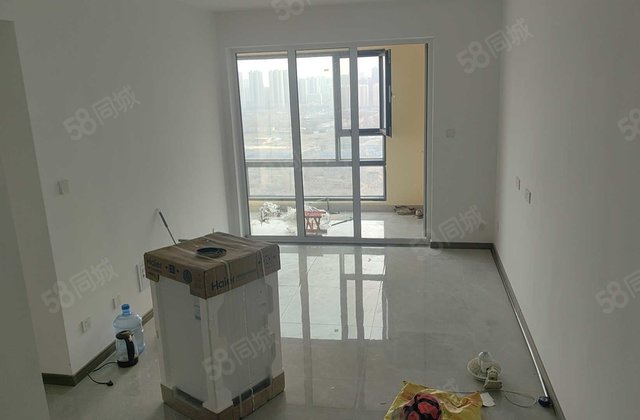 诚心出售 财信水城印象 小三房 近医院 房东诚心卖