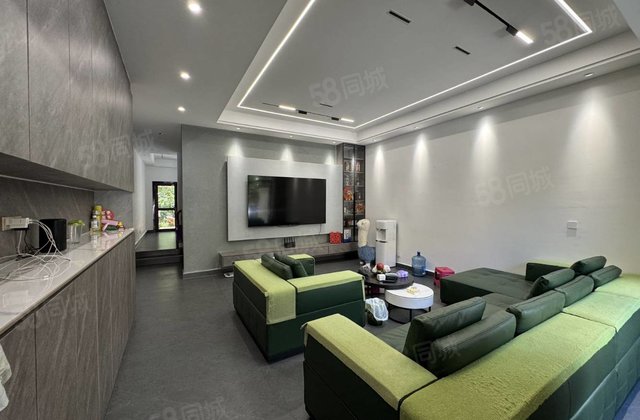 奥新三期(别墅)4室2厅223㎡186万二手房图片