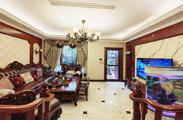 三盛翡俪山4室2厅221.67㎡348万二手房图片