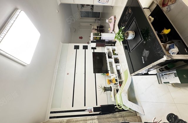 商圈成熟交通便利 精装好房 诚心出售 车位地下室都有房东直卖