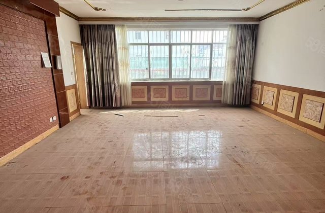 卓吉嘉苑5室1厅168㎡90万二手房图片