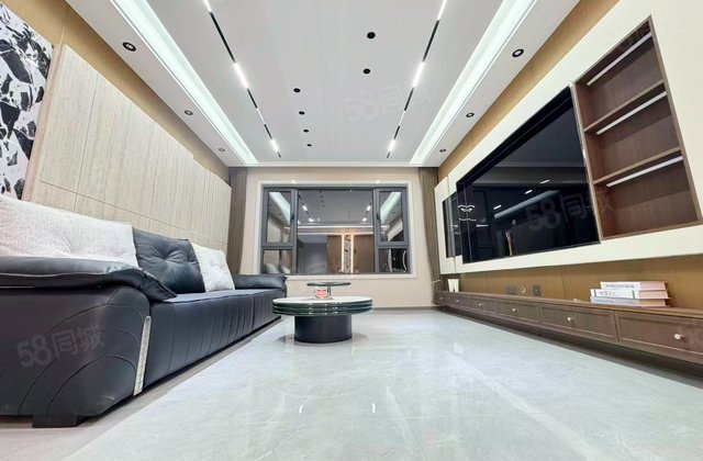 洋浦壹号(二期)3室2厅94㎡43.4万二手房图片