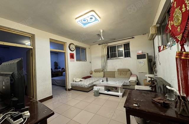 文轩总校 2楼边户 3室2厅 停车出行孩子  都很方便