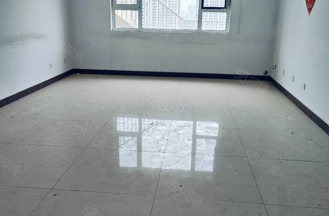 滨河御府 徒骇河边 观河景 送车位储藏室 看房有钥匙中间楼层