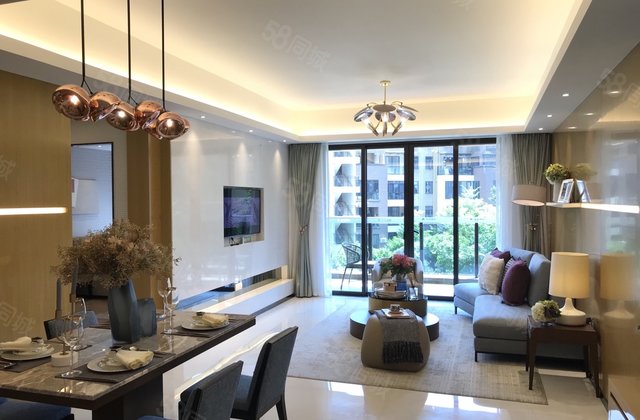 中颐海伦堡一楼复式带大平台,光线充足,实用面积200平方