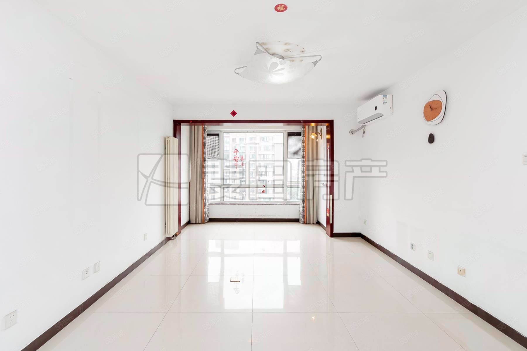 紫芳園(三區(qū))2室1廳1衛(wèi)90.28㎡南620萬