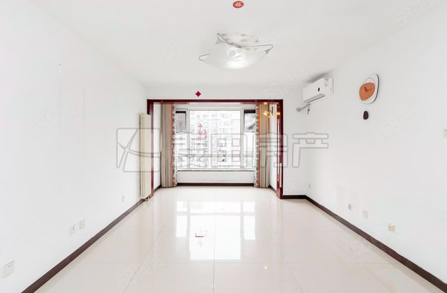 紫芳園(三區(qū))2室1廳1衛(wèi)90.28㎡南620萬