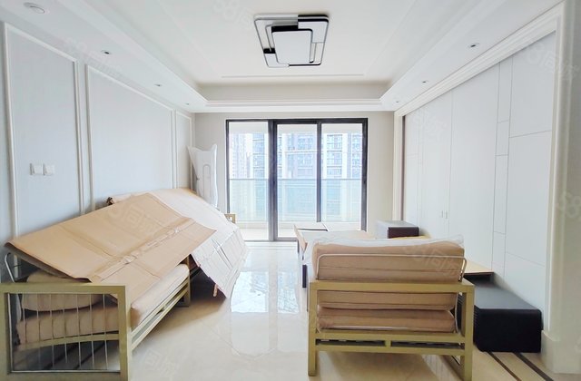 首开龙湖天璞4室2厅126.73㎡315万二手房图片