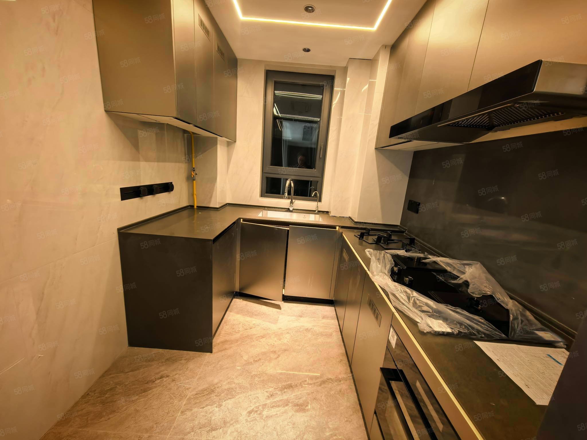 建發(fā)觀堂府4室2廳2衛(wèi)127㎡南北530萬