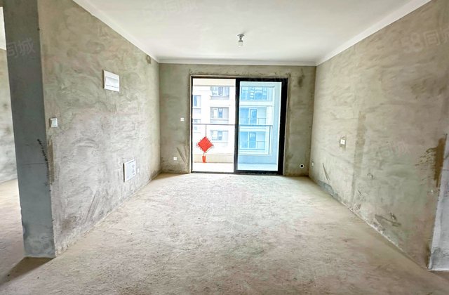 市政公用城B区沁园4室2厅124㎡100万二手房图片