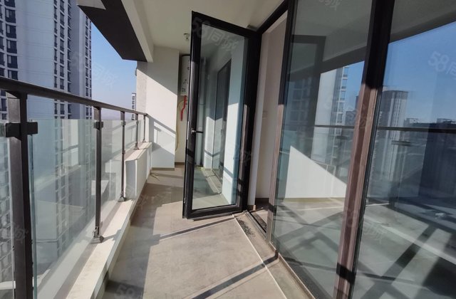 城市芳华蘭园 三室两厅 带车储采光好 业主诚心卖 孟达 实验