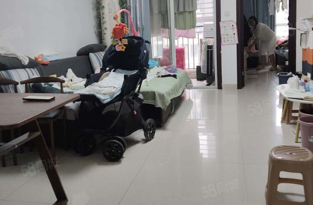 新出急售西湖馨苑 温馨两室，送储藏室电梯中间好楼层