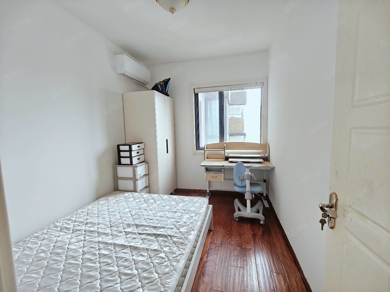 翔龙四方新城3室2厅1卫120.2㎡南65万