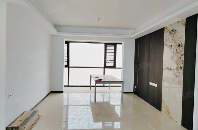 龙光玖龙玺4室2厅122㎡188万二手房图片