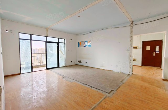 师大现代花园4室2厅143.88㎡139万二手房图片