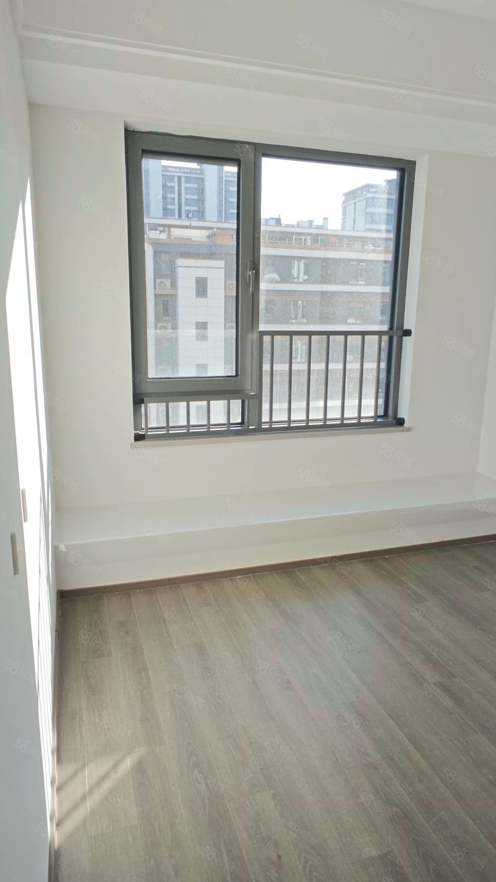 越秀星樾2室2廳1衛(wèi)79㎡南北400萬