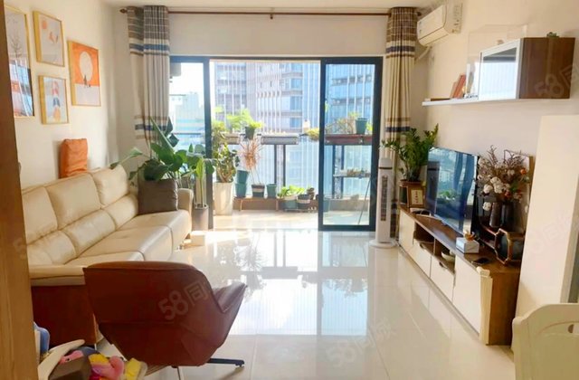 都市金岸3室2厅114.15㎡135.5万二手房图片