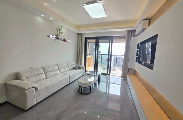 御龙天地3室2厅104㎡620万二手房图片