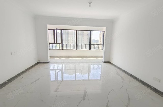 国岳府小高层中间楼层 边户 位置佳户型好 东昌东校第二实验