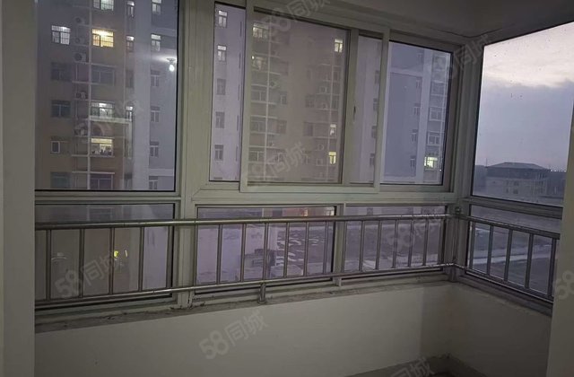 南湖新城 2房 周边配套完善