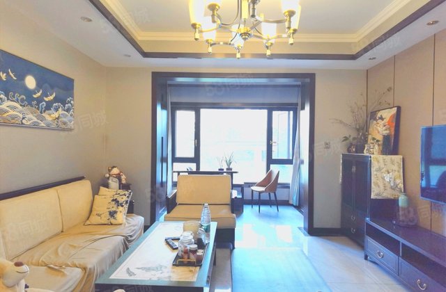 蓝光公园悦庭4室2厅130.84㎡300万二手房图片