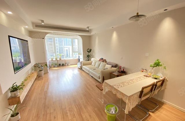 新！新！开发区东昌丽都当代国际精装房！带车位储藏室看房方便