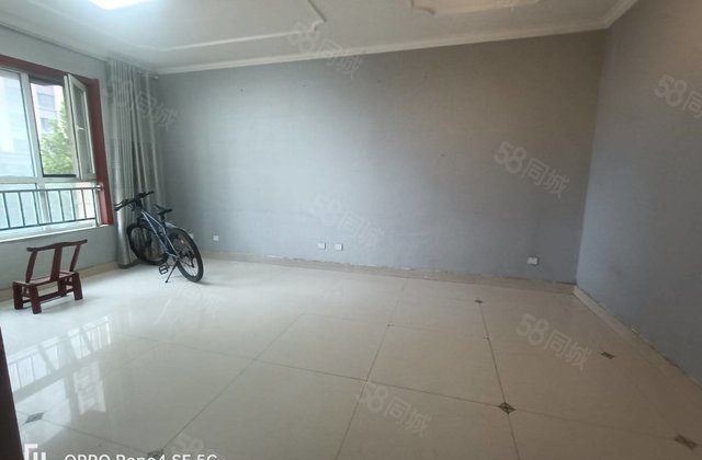 水晶丽城东区临街七中 南北通透 户型方正 看房方便