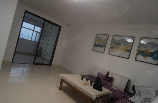 老文轩附近三室东户15楼